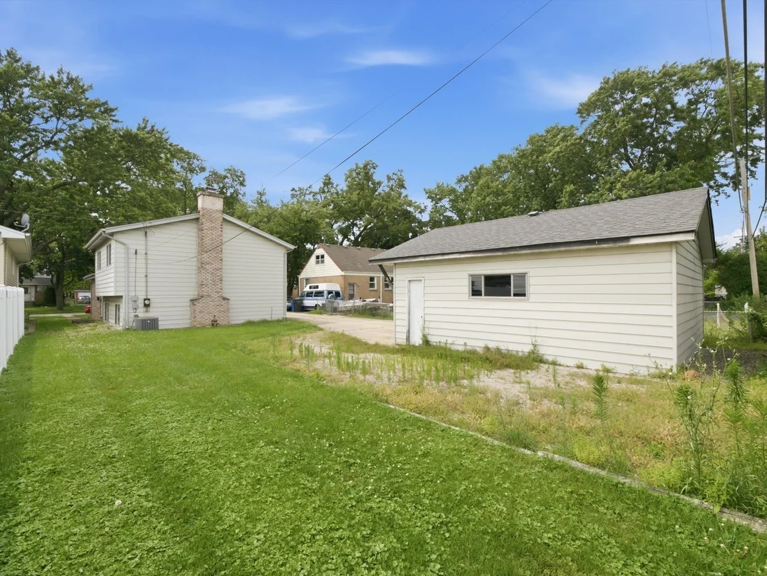 Photo of 519 Maple Lane
