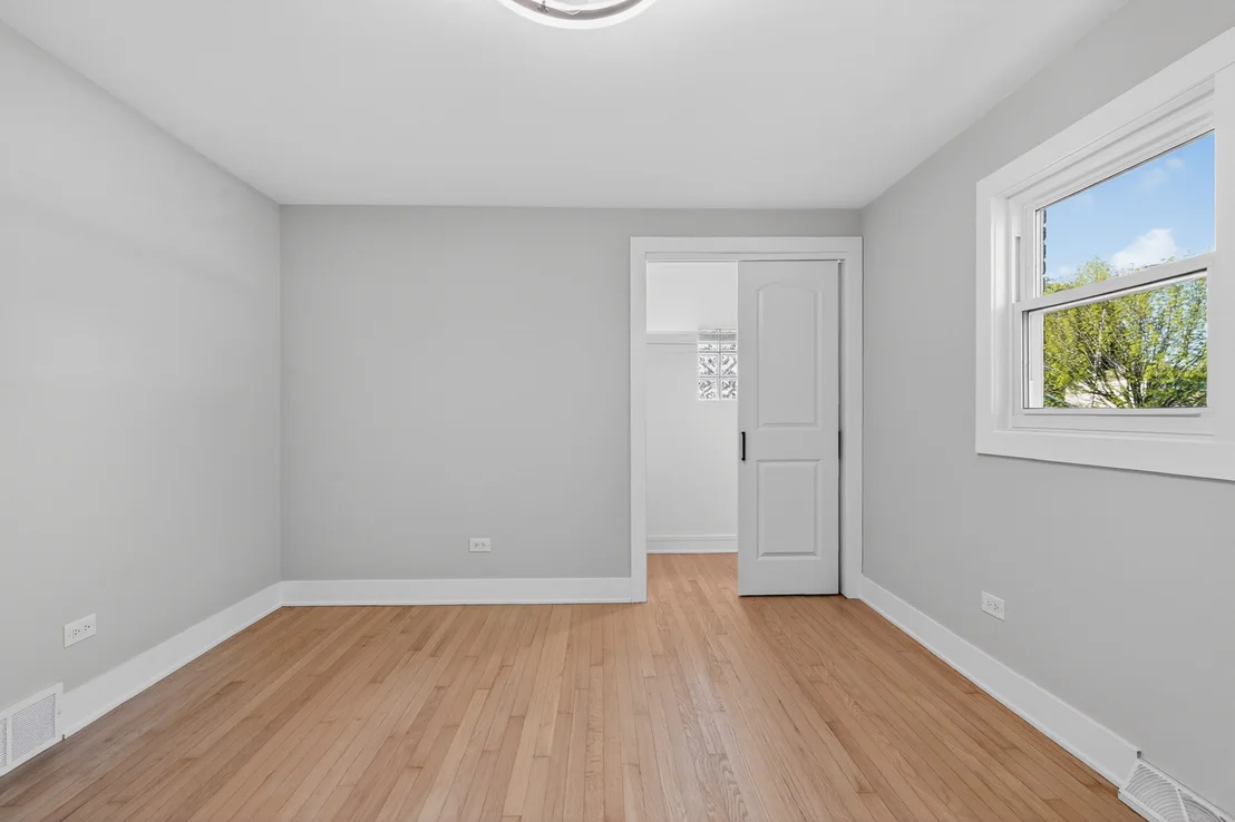 Photo of 5733 W 83rd Place