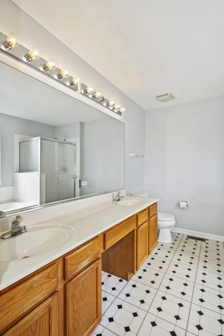 Photo of 2455 Emerson Lane