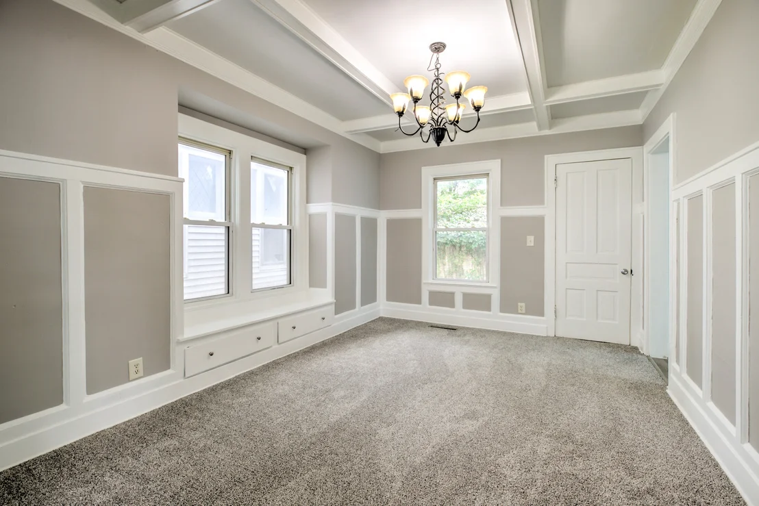 Photo of 310 N Mclean Street