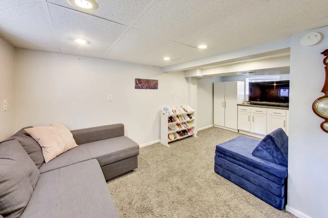 Photo of 834 Carpenter Avenue
