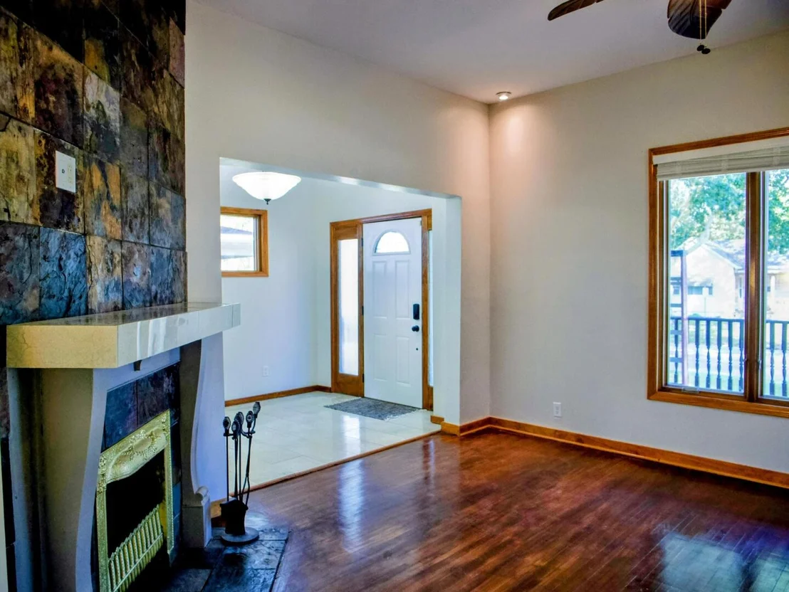 Photo of 1037 N 8th Street