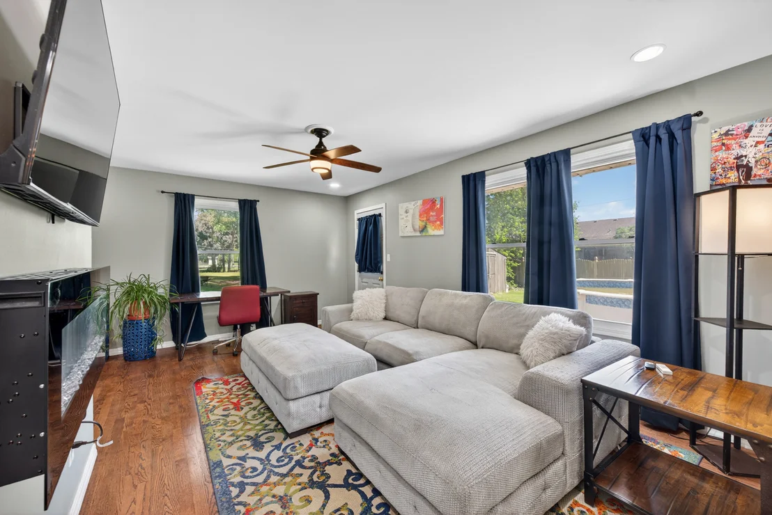 Photo of 6395 PINE BLUFF Road