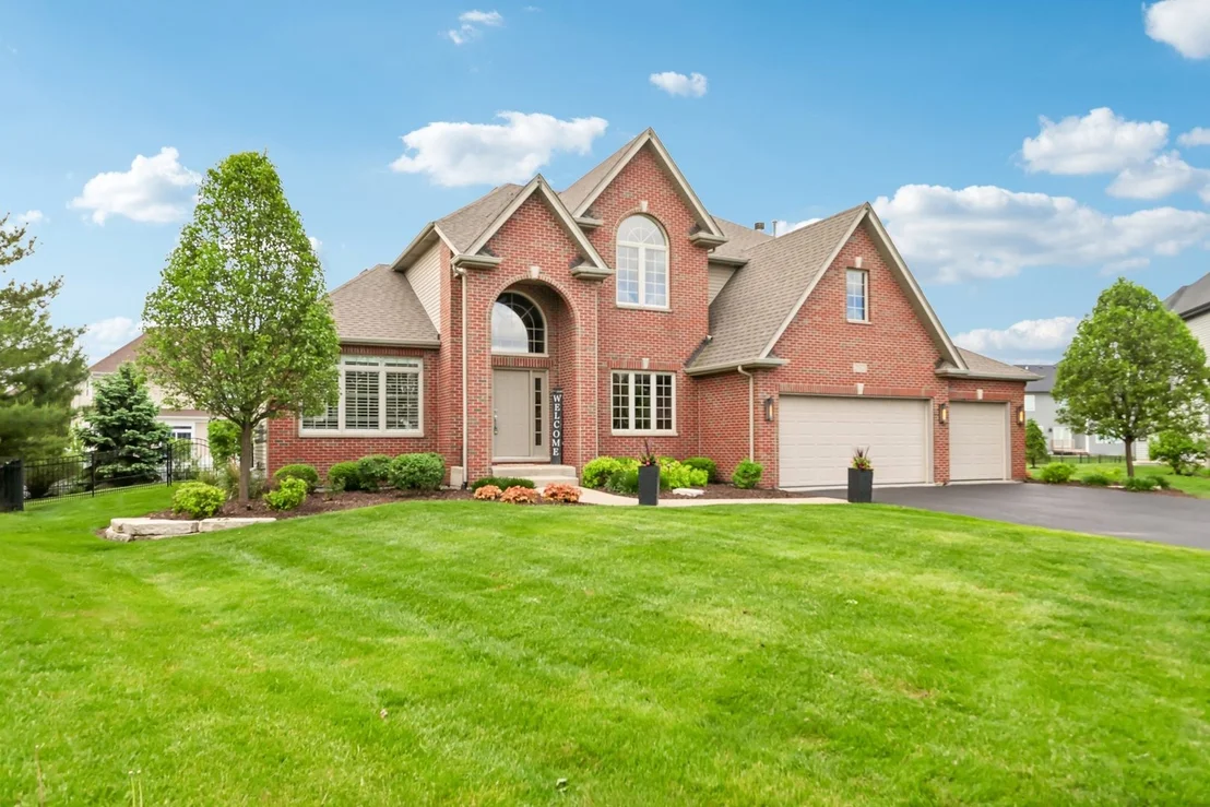 Photo of 25323 WILSON Court