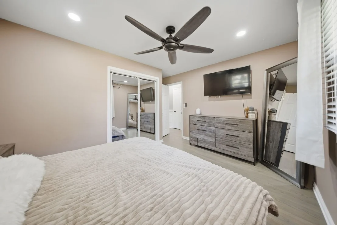 Photo of 120 Terry Drive