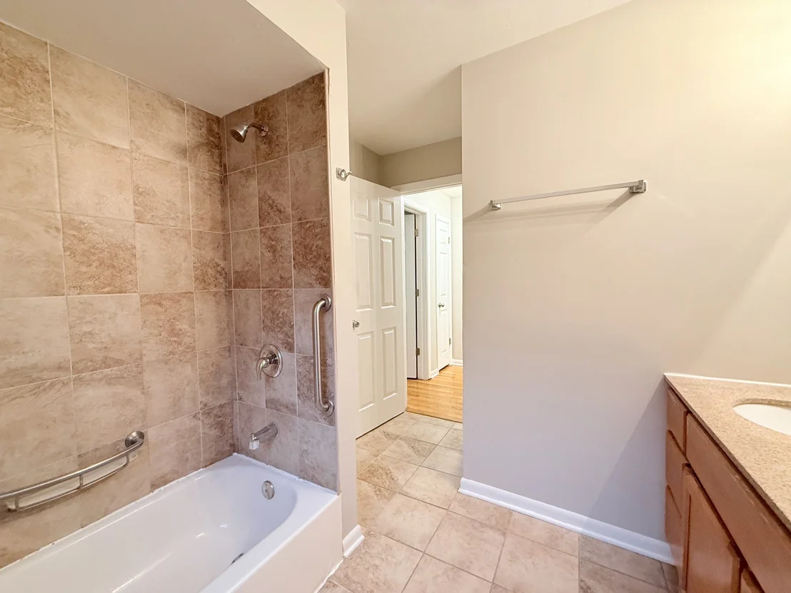 Photo of 1121 Olive Road