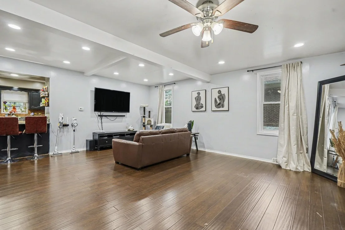 Photo of 1303 Cora Street