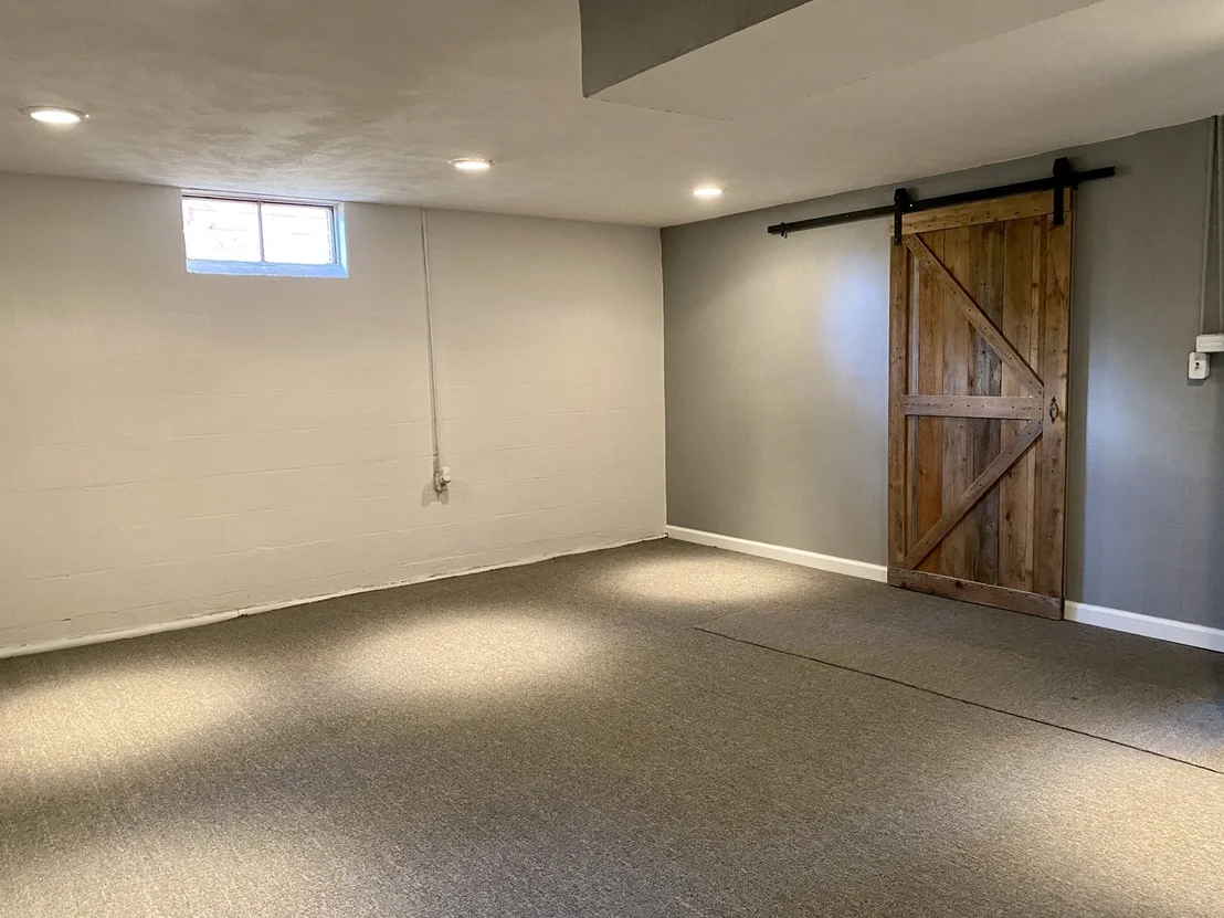 Photo of 301 W Main Street