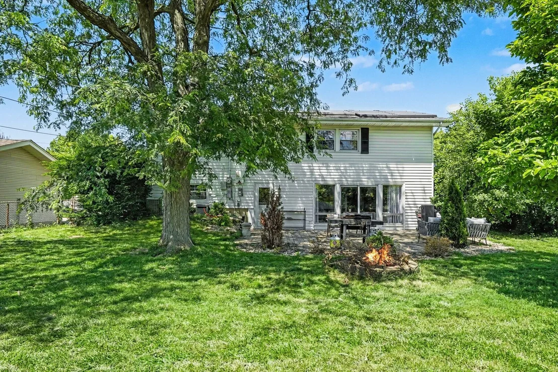 Photo of 1355 Devonshire Lane