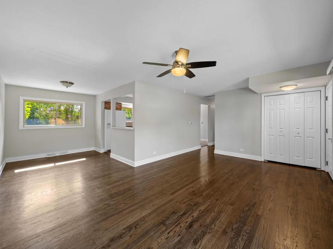 Photo of 415 Tennyson Road
