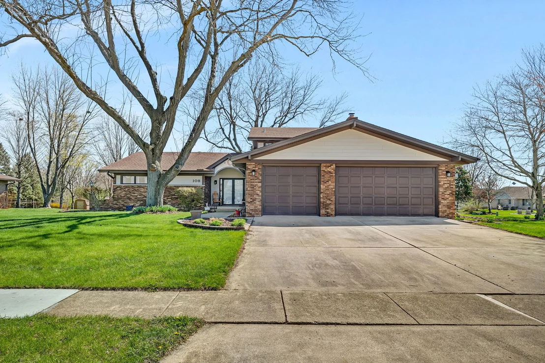 Photo of 108 Deerpath Drive