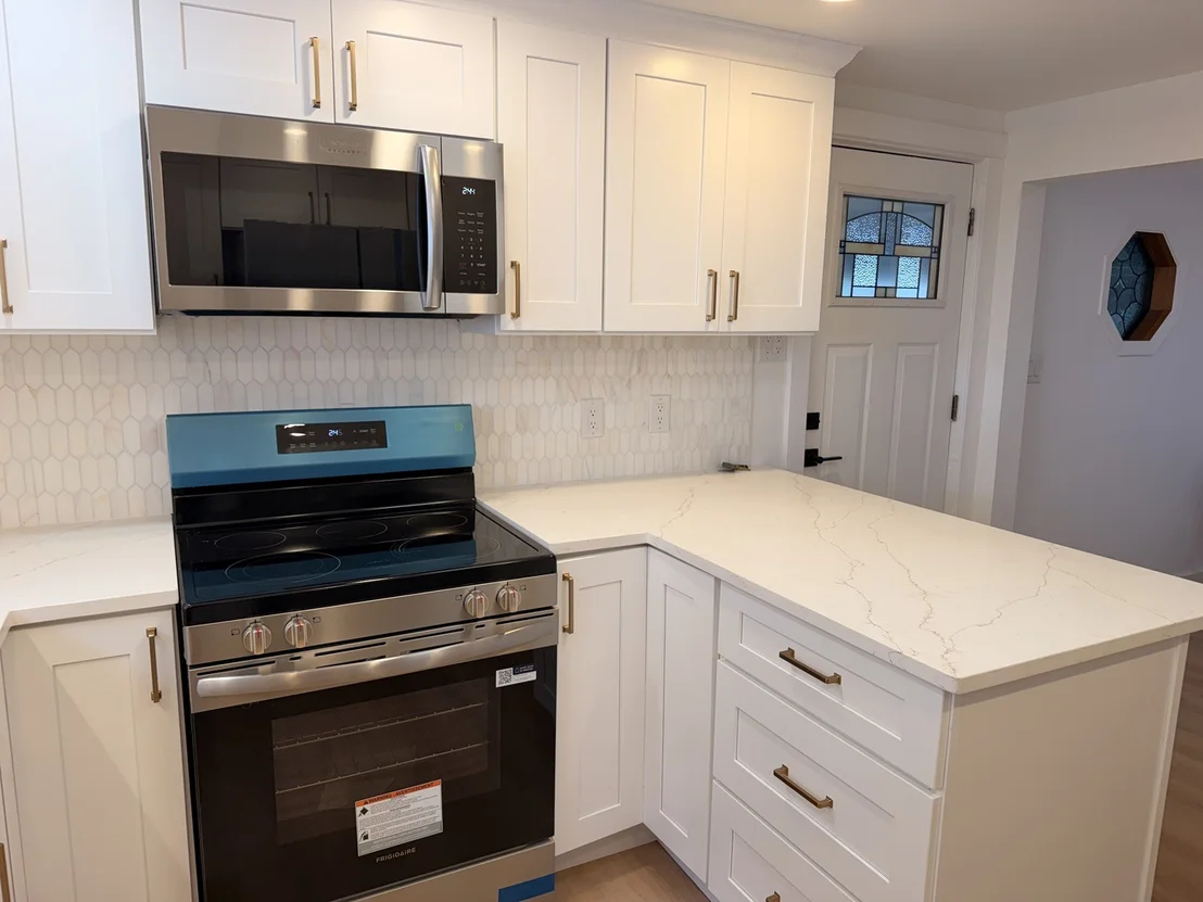 Photo of 121 Oak Drive