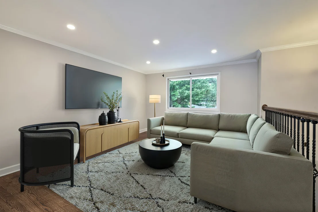 Photo of 1328 Cabot Lane