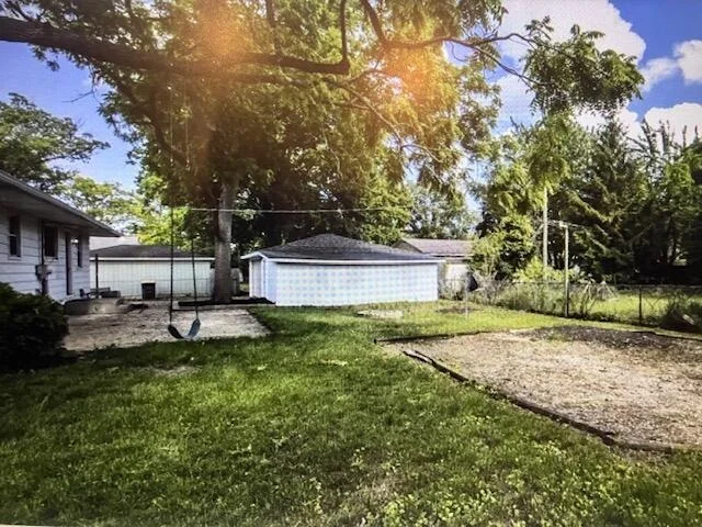 Photo of 2109 W 7th St Street