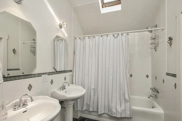 Photo of 839 Park Avenue
