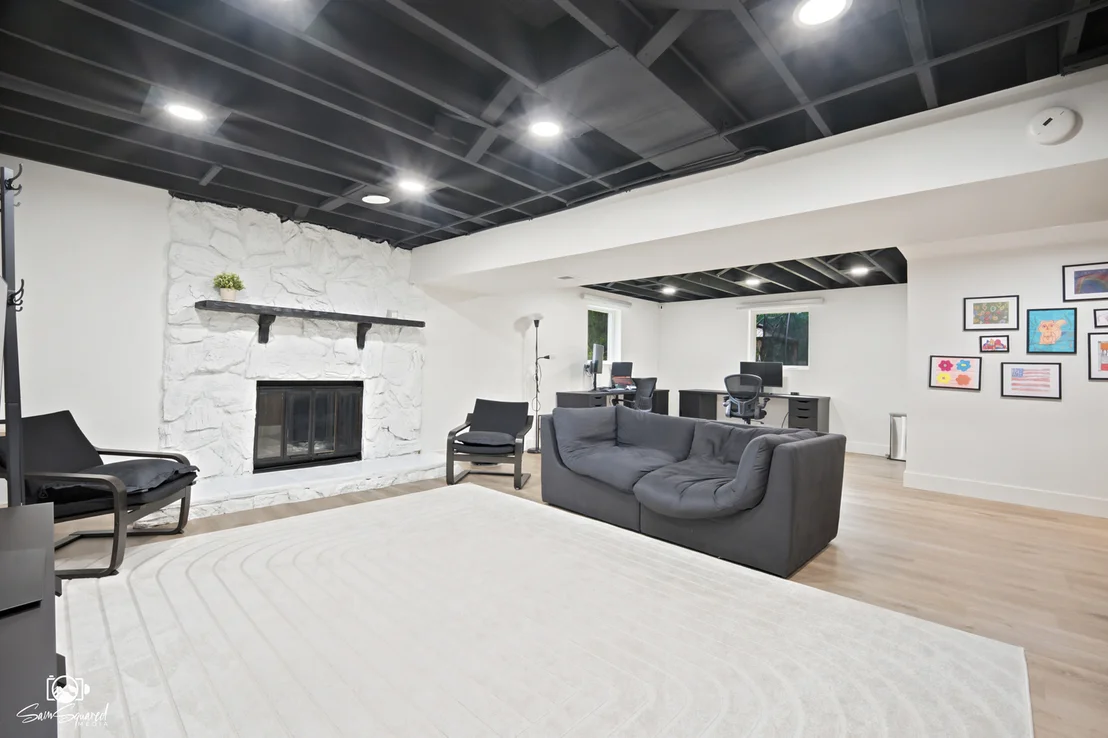 Photo of 11S528 Book Road