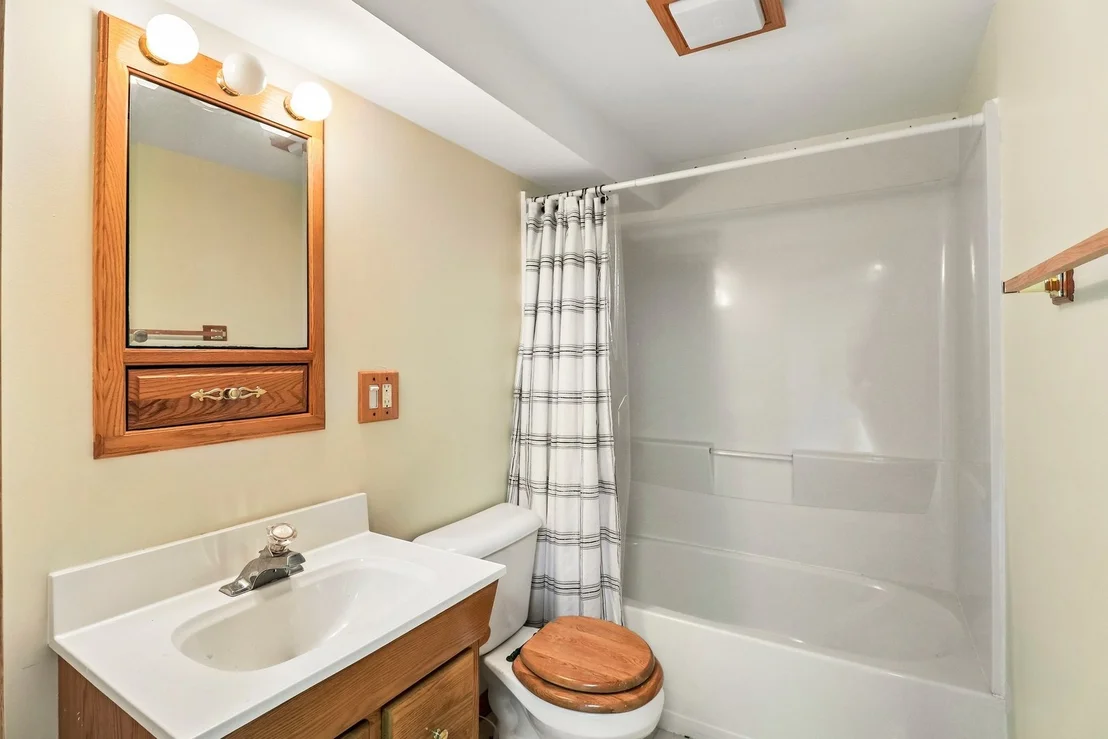 Photo of 6212 Formoor Lane