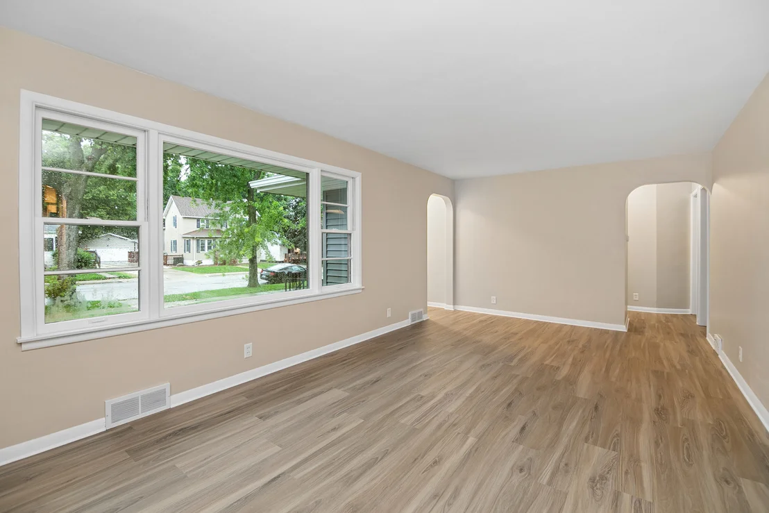 Photo of 1042 S 8TH Avenue