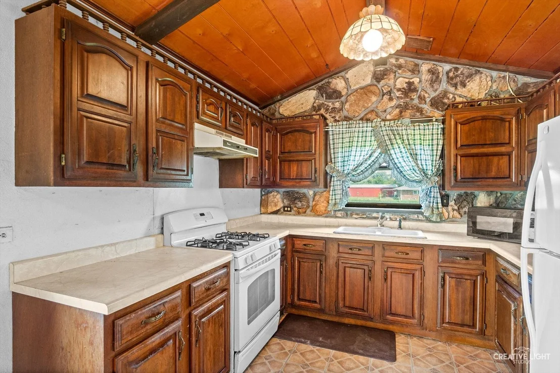 Photo of 17535 Scott Road