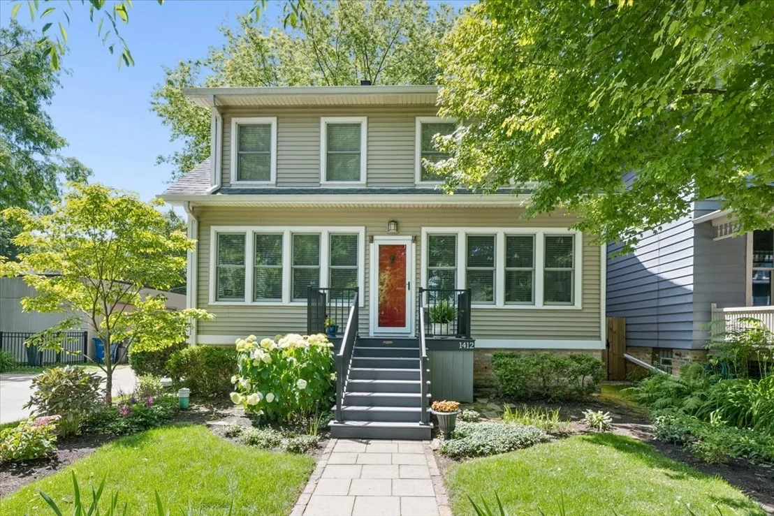 Photo of 1412 Leonard Place