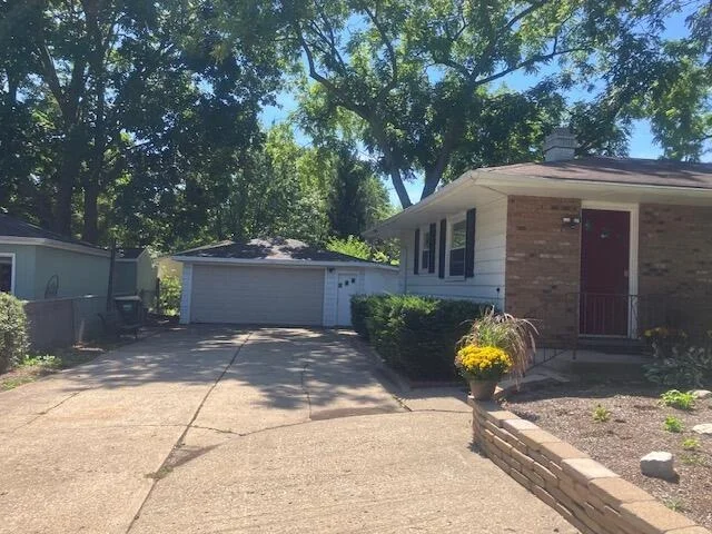 Photo of 2109 W 7th St Street