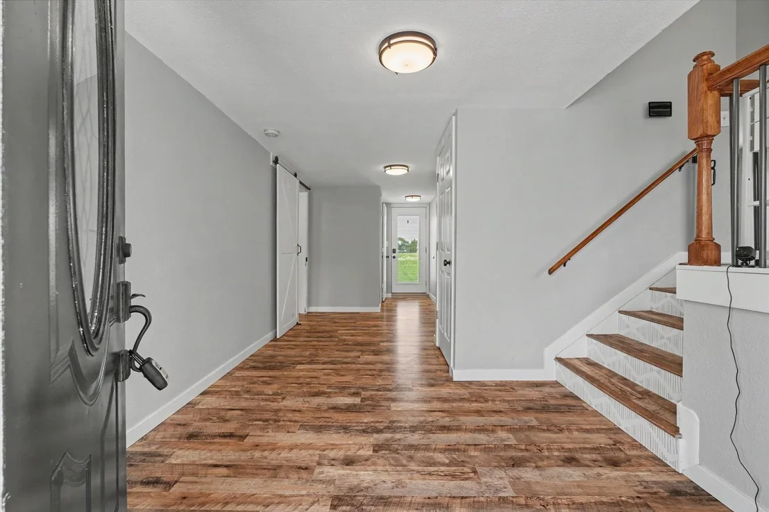 Photo of 450 John Street