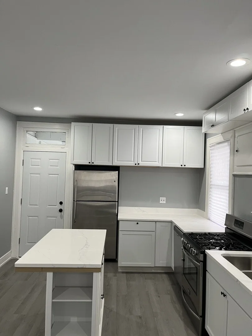 Photo of 76 E 100th Place