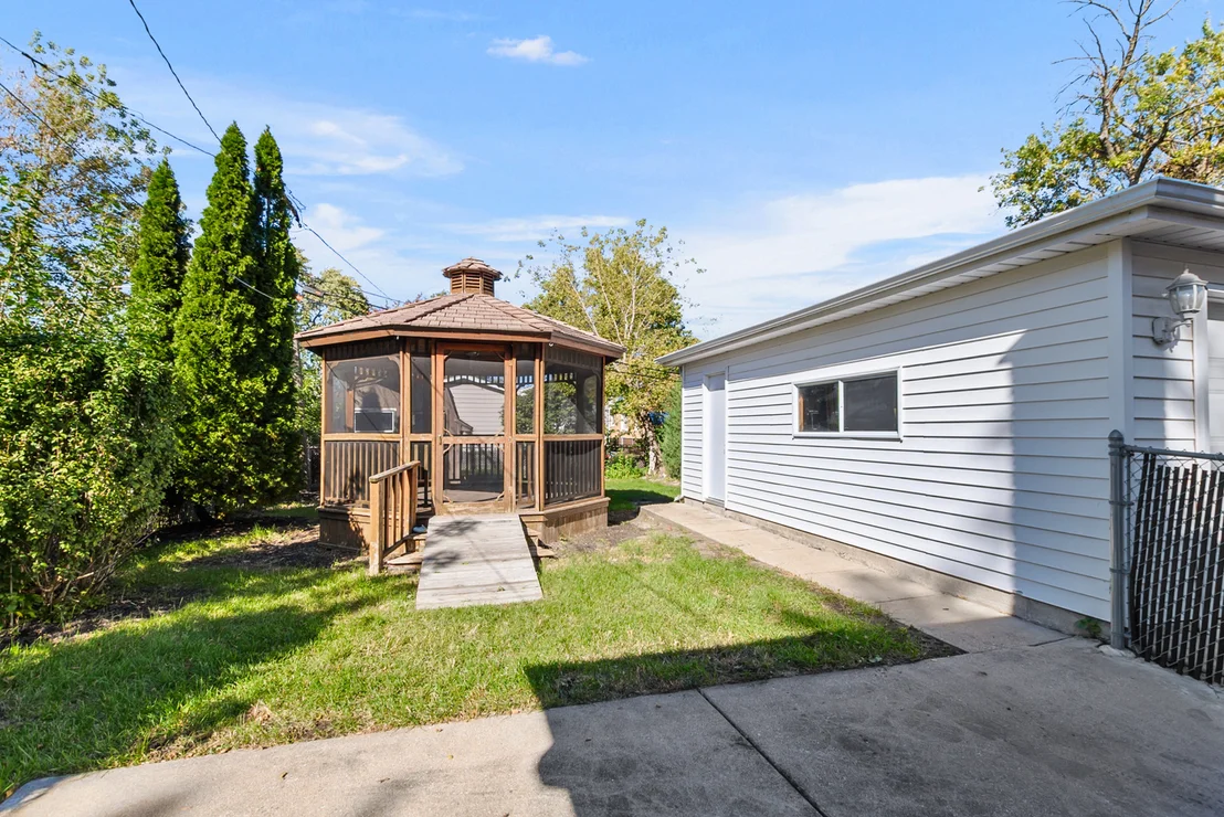 Photo of 5262 Alexander Place