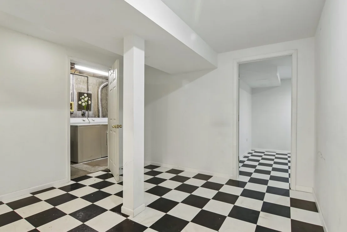 Photo of 373 GOSHAWK Lane