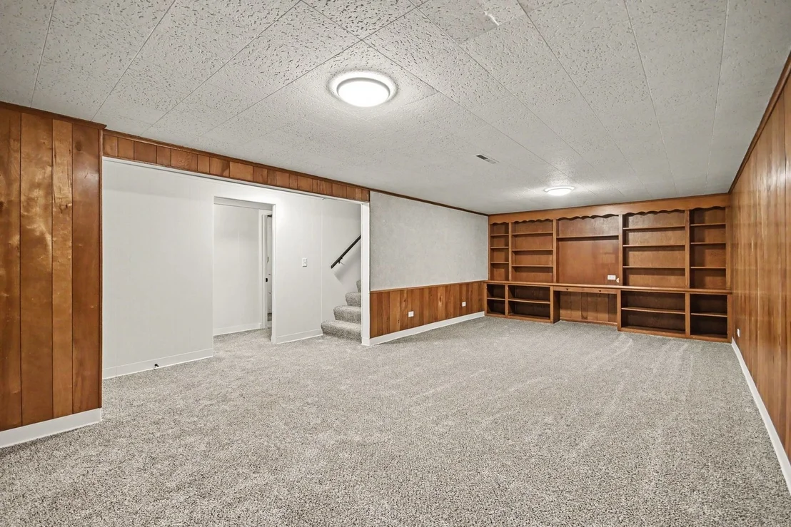 Photo of 209 Maureen Drive