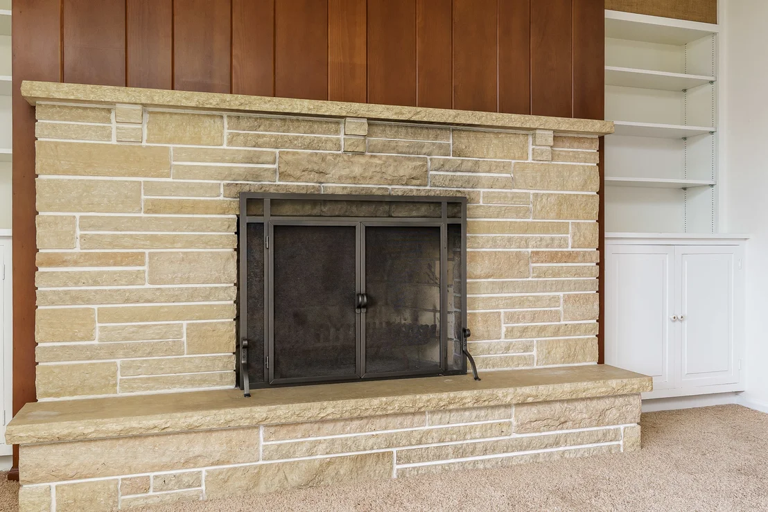 Photo of 7889 Shaw Road