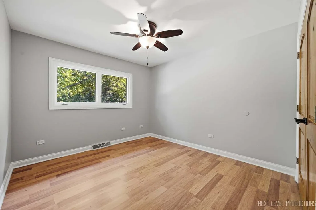 Photo of 4N849 White Pine Lane