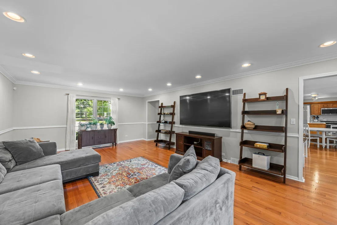 Photo of 530 PINECROFT Drive