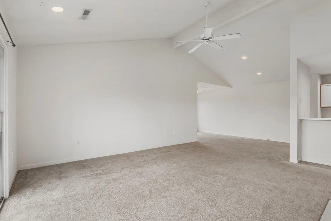 Photo of Unit 205 at 2406 Windward Boulevard
