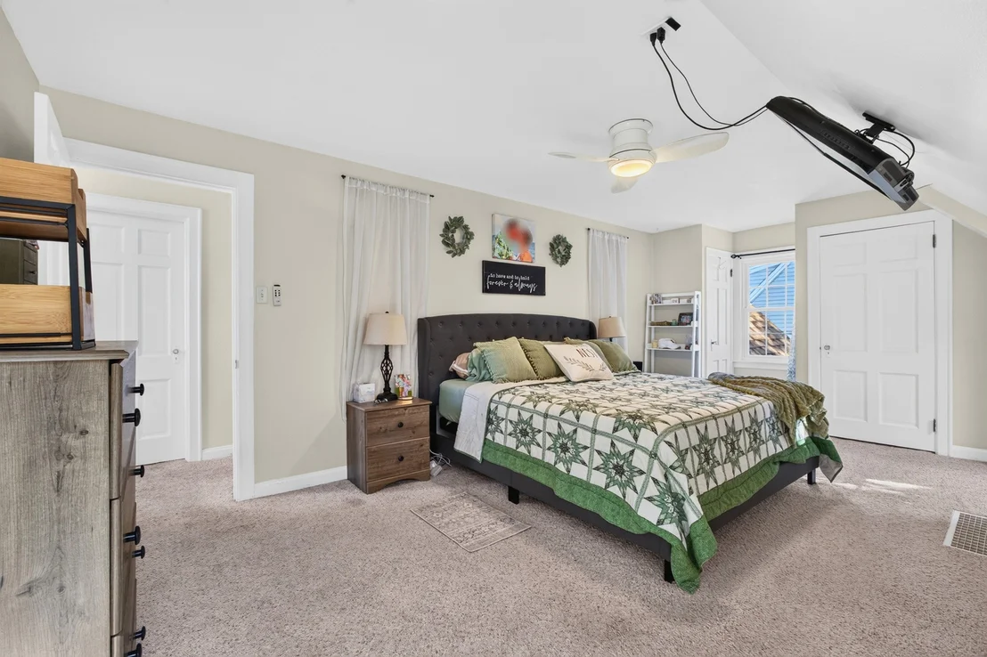 Photo of 345 Rolfe Road