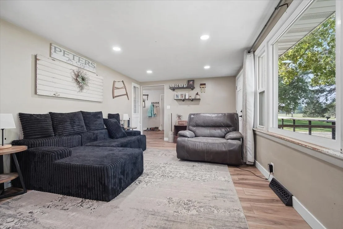 Photo of 1524 Hickory Point Road