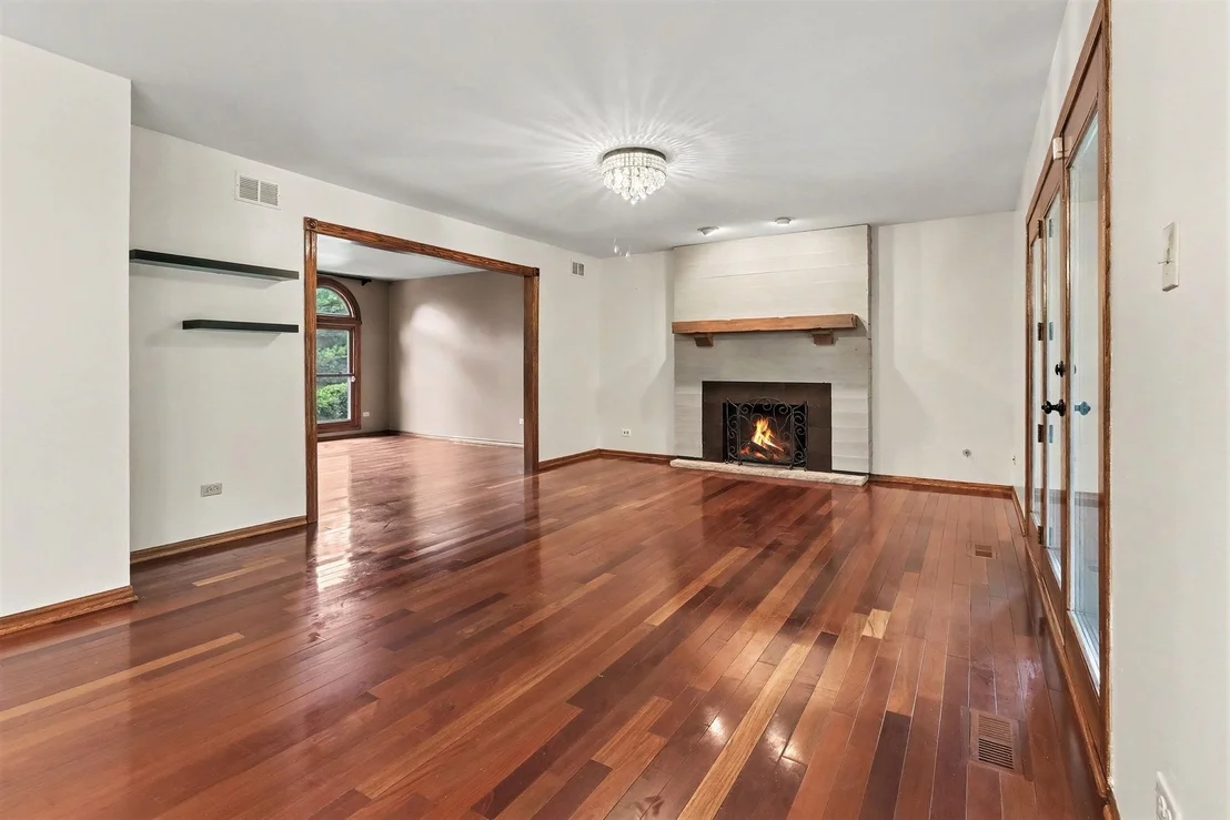Photo of 1 Golf View Lane