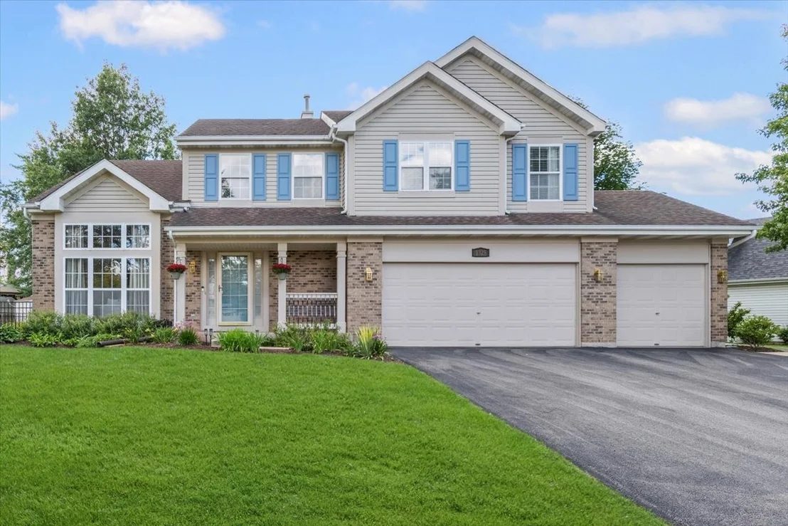 Photo of 1325 Deerfield Lane
