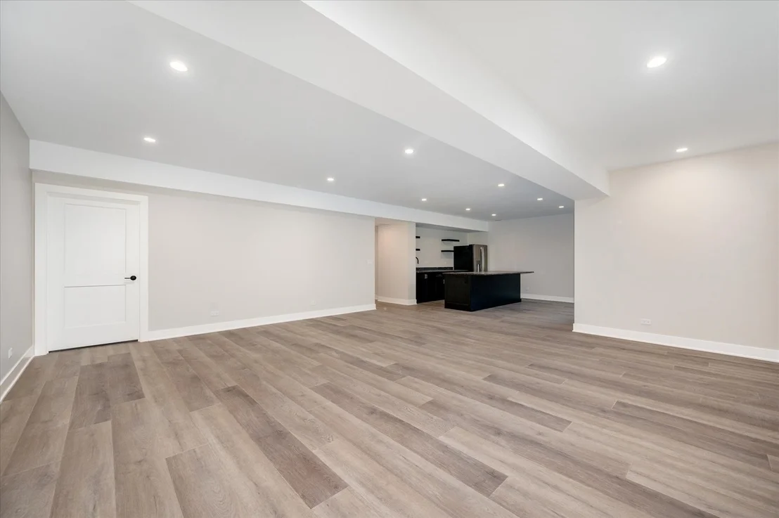 Photo of 964 S Hillside Avenue