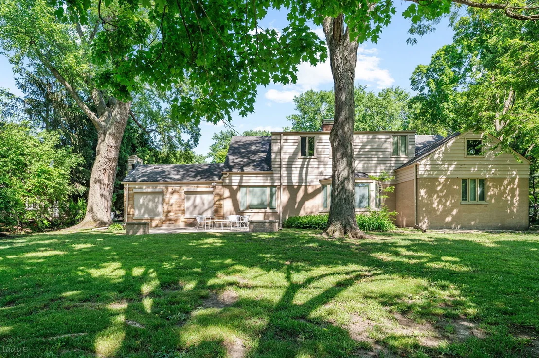 Photo of 1360 Sunview Lane