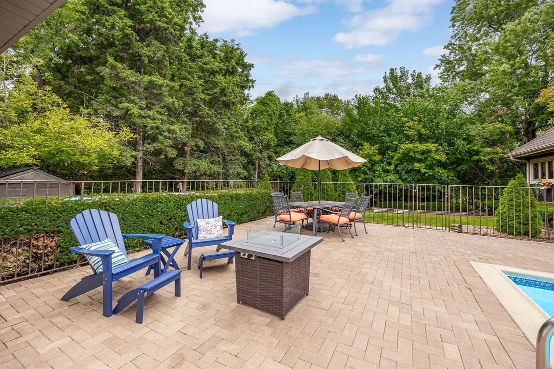Photo of 12 Meadowood Drive