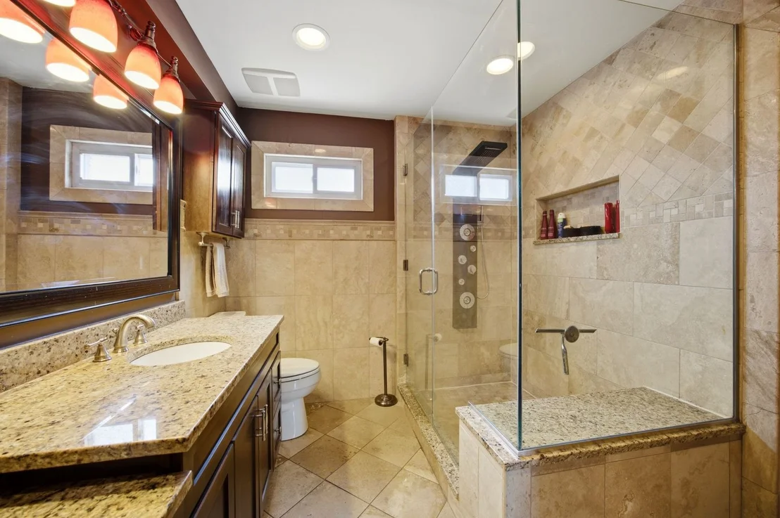 Photo of 702 Hickory Lane