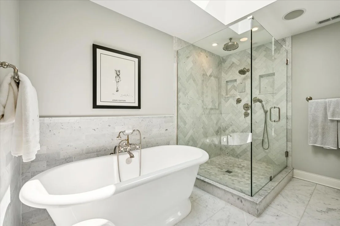 Photo of 837 W Junior Terrace