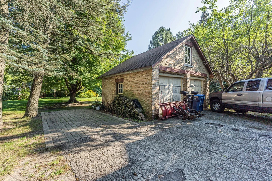 Photo of 1324 Fredrickson Place