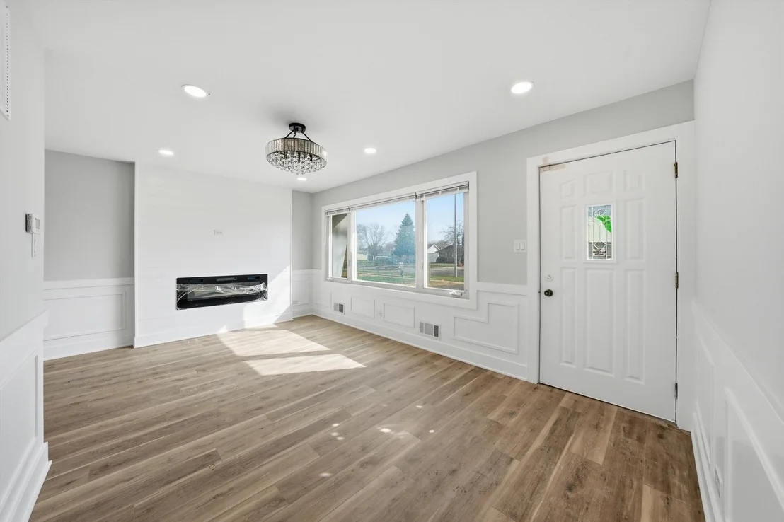 Photo of 8516 Austin Avenue