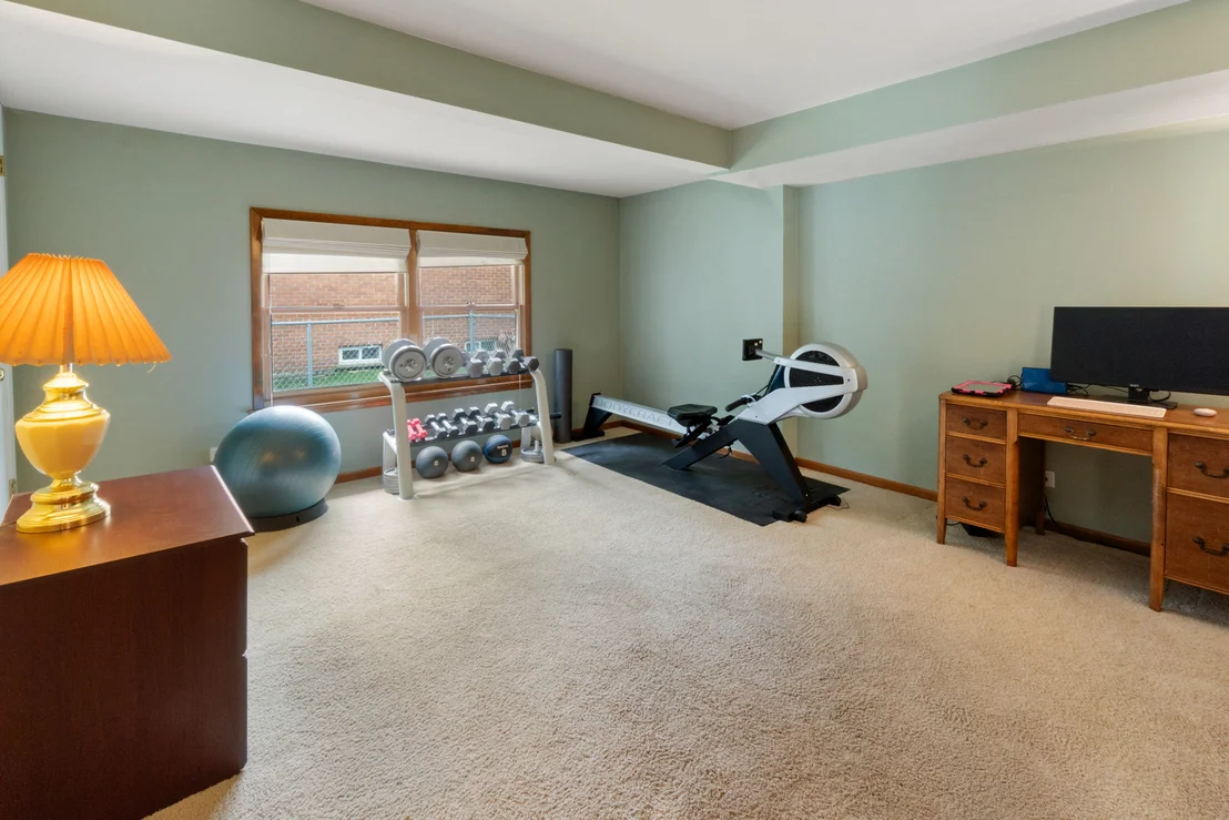 Photo of 1621 Longmeadow Drive