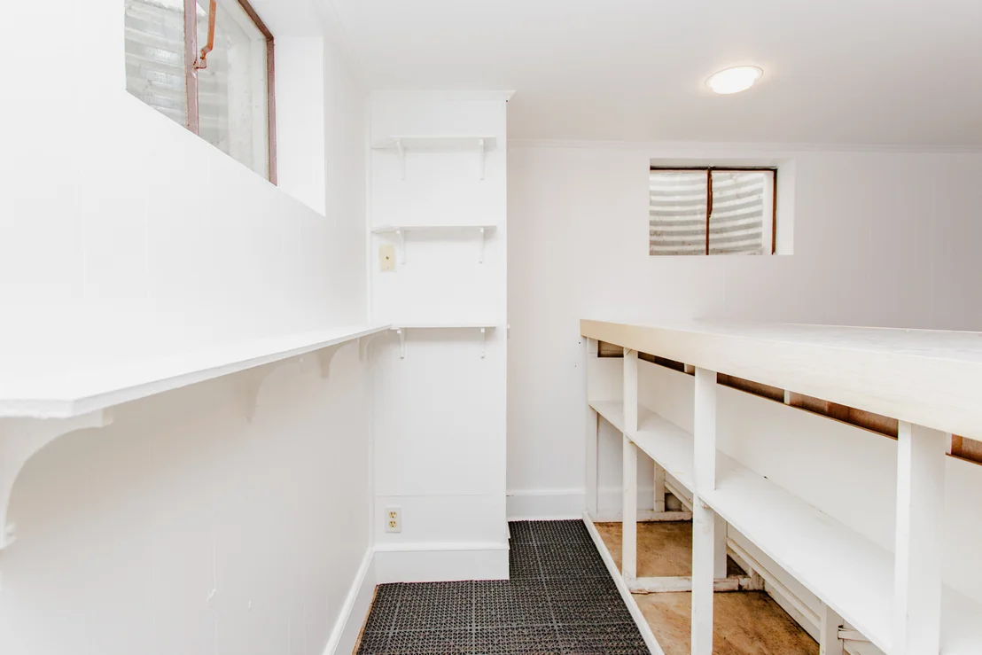 Photo of 818 Leahy Circle