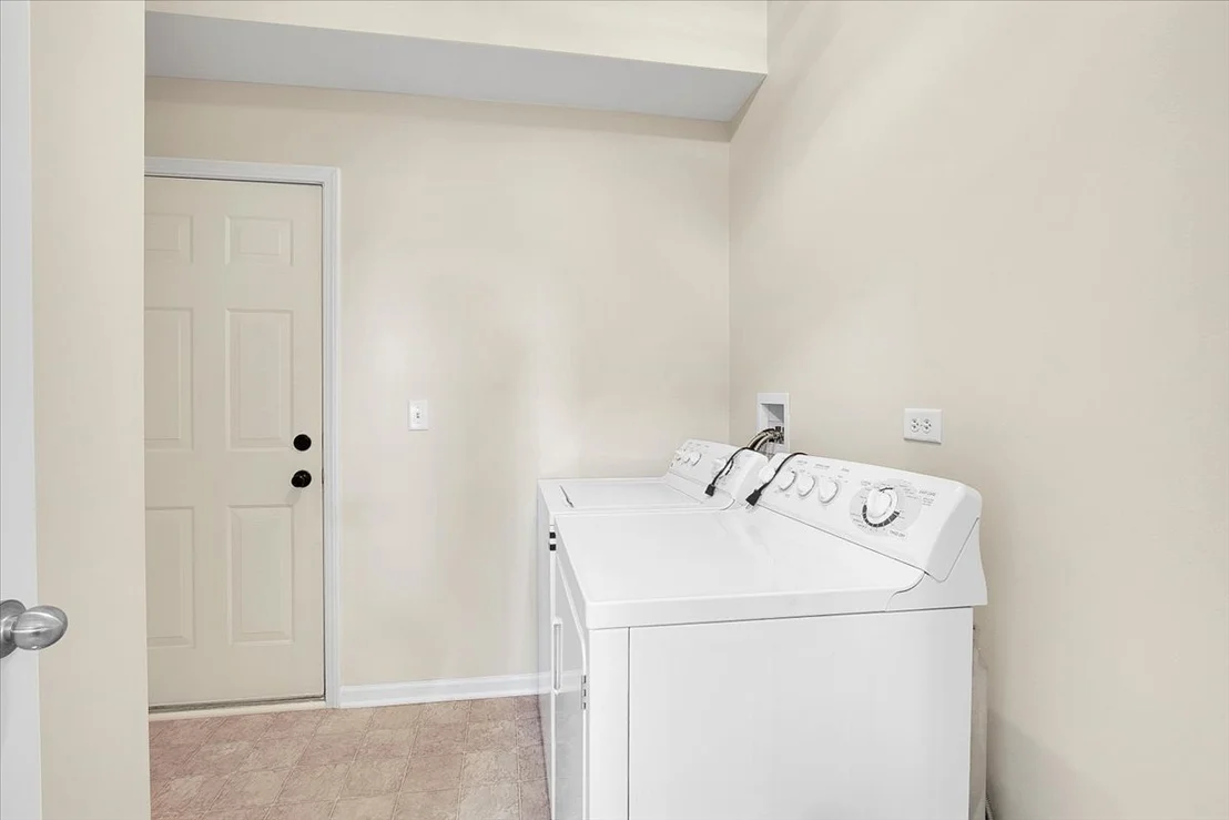 Photo of Unit 0 at 15801 Cove Circle