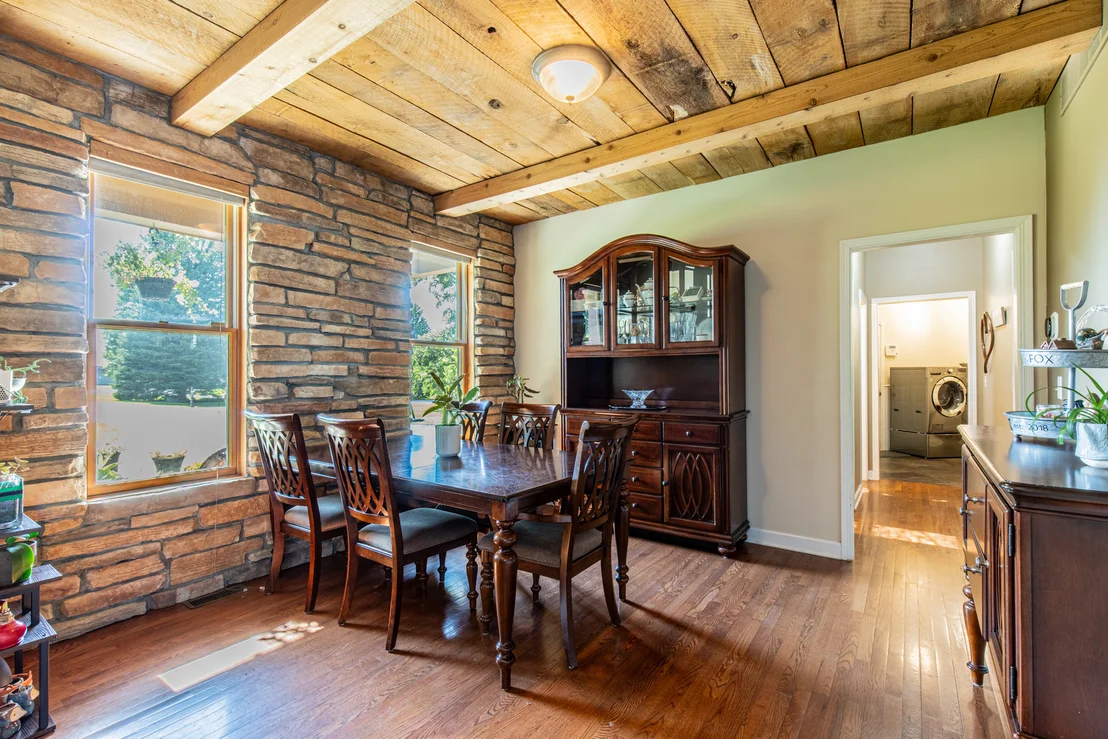 Photo of 4040 River Ridge Lane