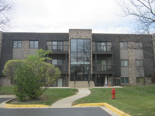 Photo of Unit E5 at 1464 Stonebridge Circle